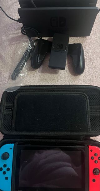 Nintendo Switch Azul y Rojo