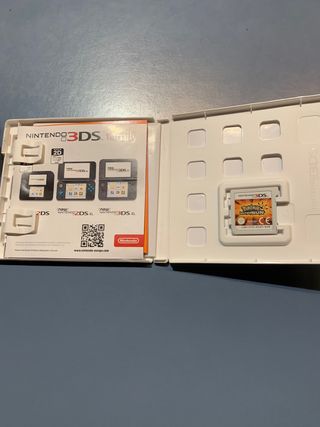 Pokémon Ultra Sol 3DS con folletos