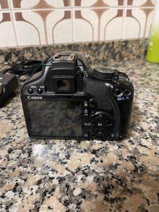 Canon 450D + Objetivo 18-55mm + Cargador