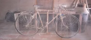 Bicicleta antigua JUNEDA para restaurar