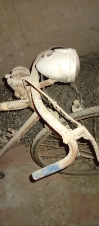 Bicicleta antigua JUNEDA para restaurar