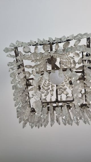 Lampadario in cristallo dorato