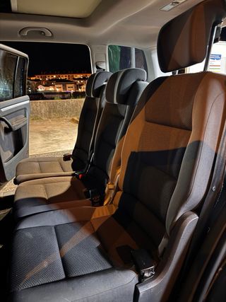 Volkswagen Touran 2011