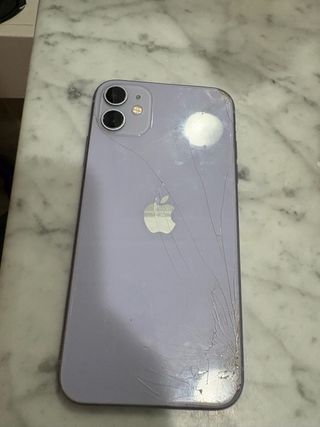 iPhone 11 64GB Morado