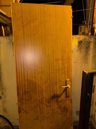 Puerta de madera