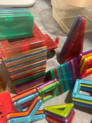 Piezas de construcción magnéticas