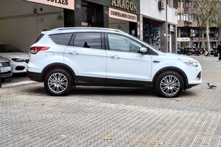 Ford Kuga 1.6i 150CV Titanium