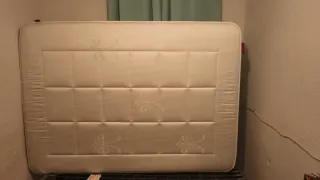 Colchón casi nuevo, 3 meses de uso.