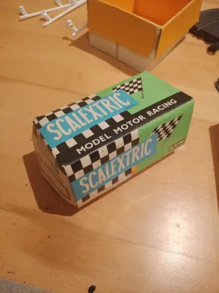 Scalextric: Pistas, transformador y mandos