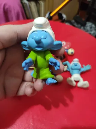 Lote de muñecos: Minion, Mickey, Pitufos