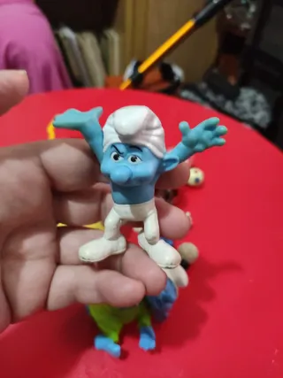 Lote de muñecos: Minion, Mickey, Pitufos