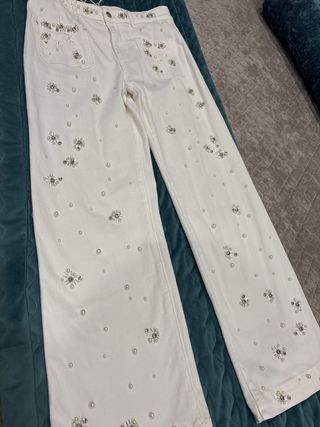 Pantalones Zac & Zoe blancos con pedrería