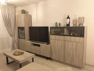 Mueble completo de comedor.