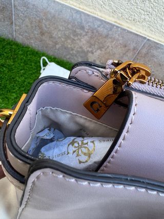 Bolso Guess Rosa Grande
