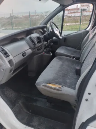 Opel Vivaro 2004
