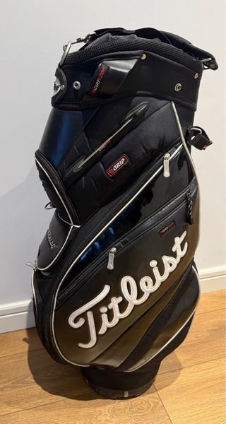 Bolsa de Golf Titleist Tour Negra