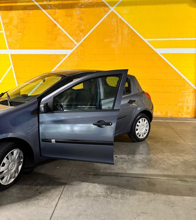 Renault Nuevo Clio Privilege 1.5DCI85