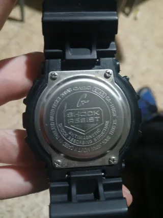 Casio G-Shock Negro y Dorado