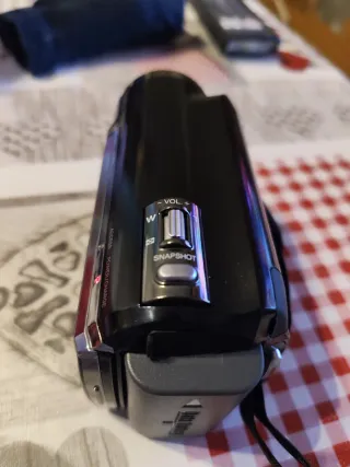 Videocamara JVC GZ-MG680BE