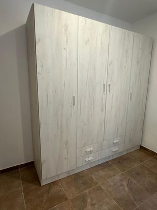Oferta Armario 4 Puertas en 3 COLORES 200cmx200!