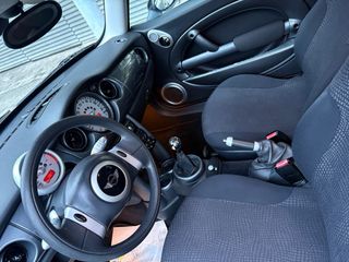 MINI Cooper 2004