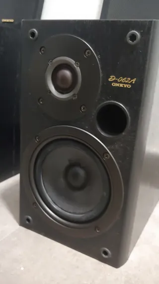 Altavoces Onkyo D-062A (Pareja)