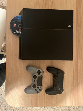 PlayStation 4 500GB + 2 Mandos + Call of duty BO4