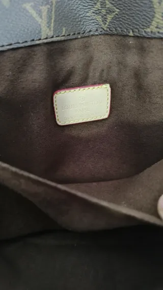 Borsa Louis Vuitton tracolla mano