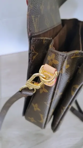 Borsa Louis Vuitton tracolla mano