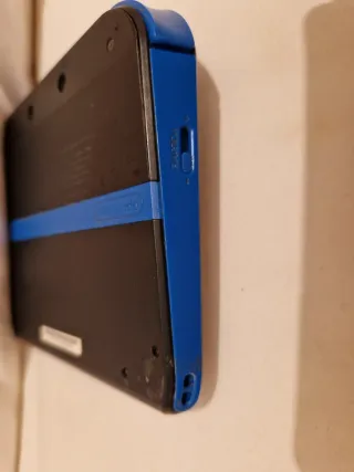 Consola Nintendo 2DS Negra - Piezas