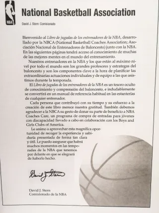 LIBRO DE JUGADAS DE LOS ENTRENADORES DE LA NBA