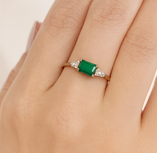 Anillo Tynel Oro 18k Esmeralda y Brillantes