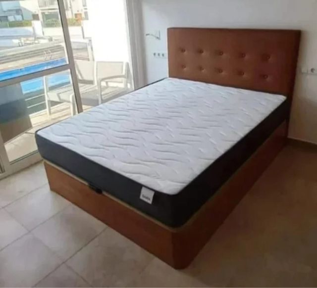 Canapés y colchones nuevos