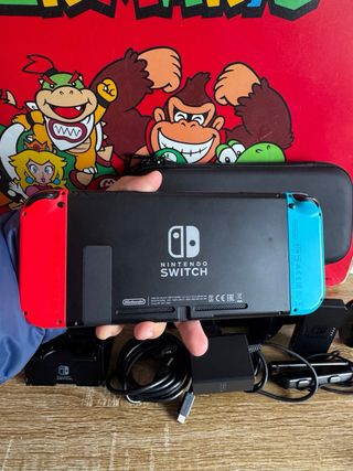 Nintendo Switch Como nueva con accesorios original