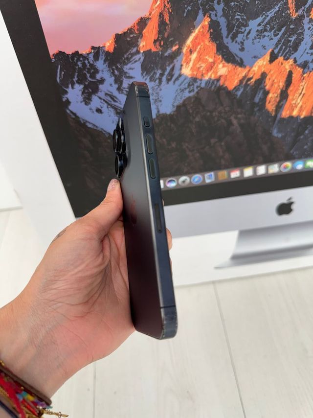 IPHONE 15 PRO MAX 1TB como nuevo