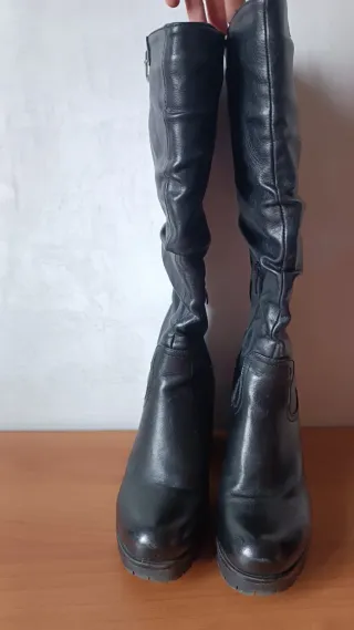 Stivali donna neri tacco alto n.37