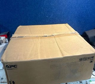 SAI APC Smart-UPS 1500VA SMC15001-2UC
