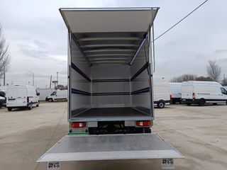 IVECO DAILY 3.0 CHASIS CAJA CERRADA CON TRAMPILLA