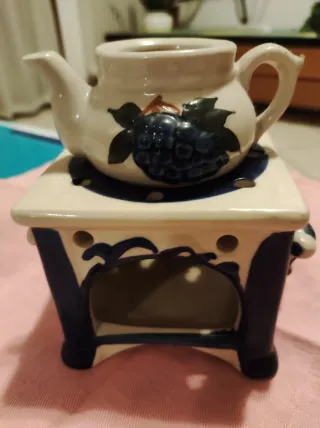 Soprammobile in ceramica decorato