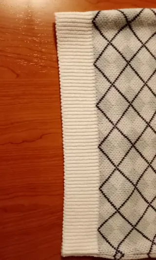 Chaleco Hollister de punto con rombos