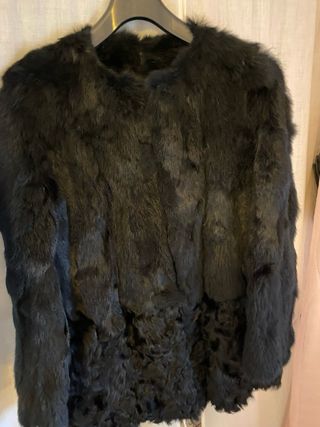 Abrigo de pelo de conejo negro