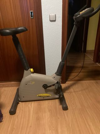 Bicicleta Estática BH Fitness