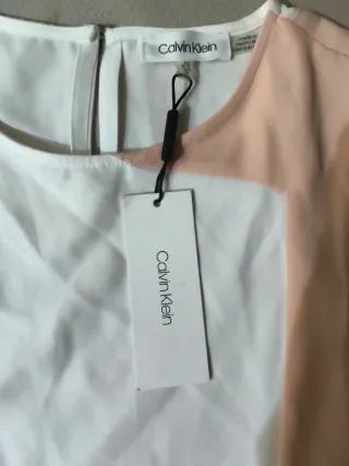 Camisa Calvin Klein Blanca y Rosa