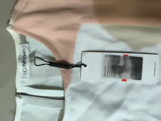 Camisa Calvin Klein Blanca y Rosa