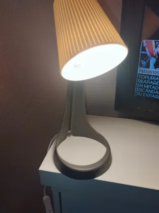 Lámpara flexo gris oscuro