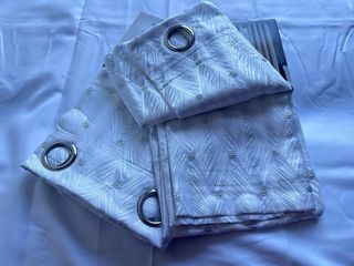 2 Tende Ophelia Coprente 130x275 Bianco/Argento