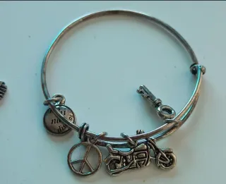 Pulseras y Brazaletes