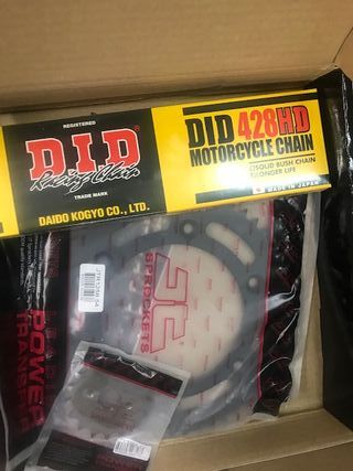 Kit Arrastre Moto DID 428HD Cadena Corona Piñón
