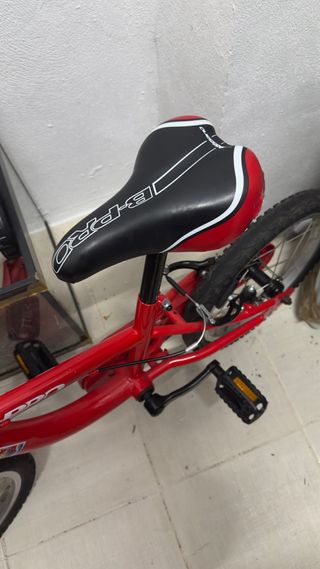 Bicicleta infantil 16 B-PRO roja