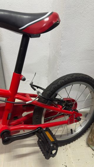 Bicicleta infantil 16 B-PRO roja